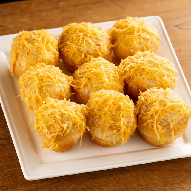 Ensaymada Hugs.